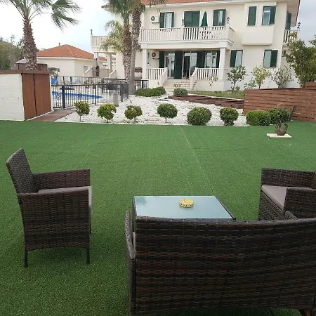 Luxury Mansion Villa Larnaca