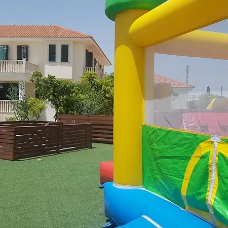 Luxury Mansion * Larnaca
